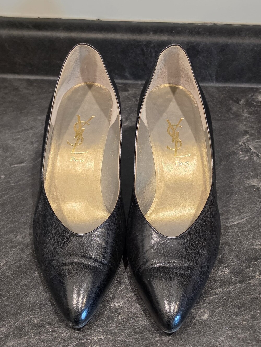Yves Saint Laurent Size 37 Black Leather Pointed Pumps with Gold Insole - Picture 2 of 12
